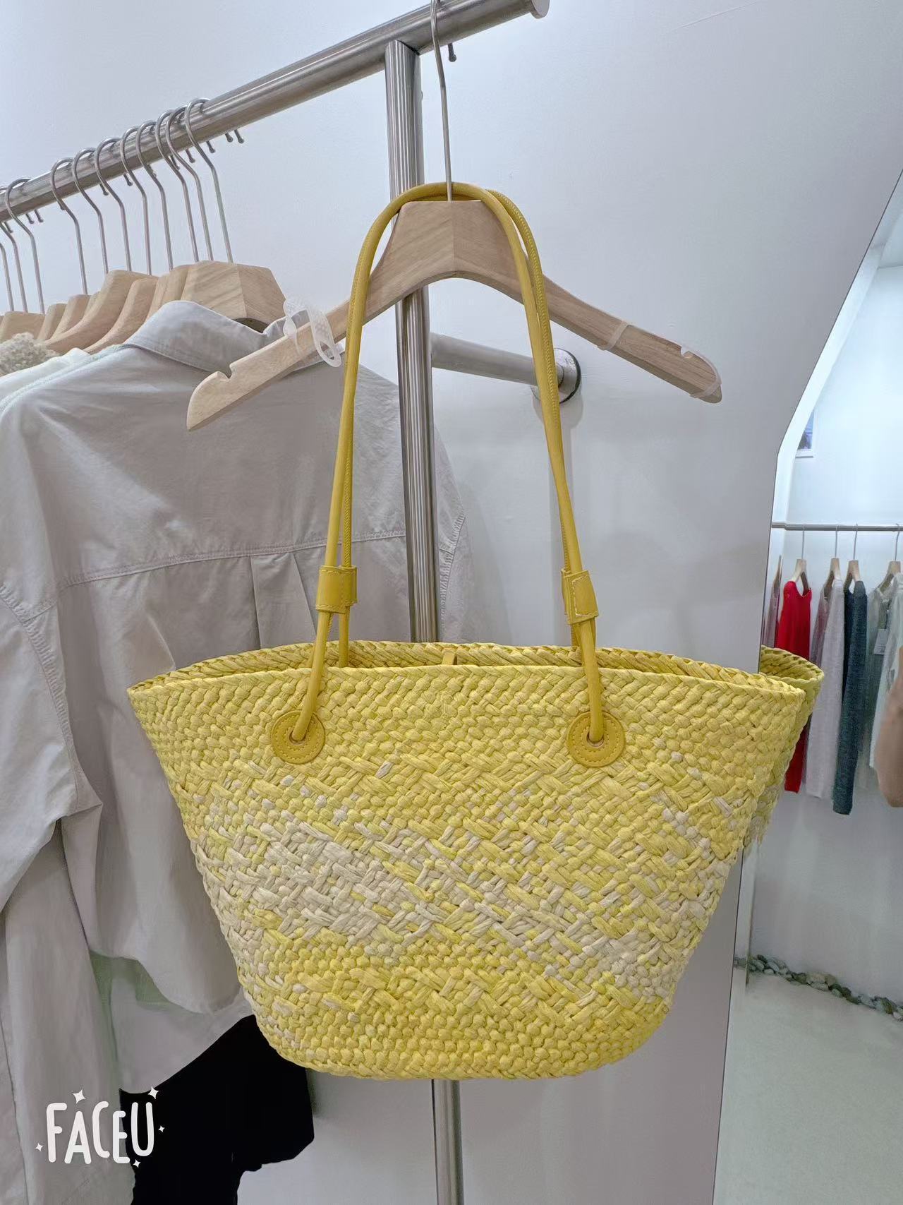 Retro Large Capacity Women's Shoulder Portable Straw-weaved Bag Nocturna-Pro